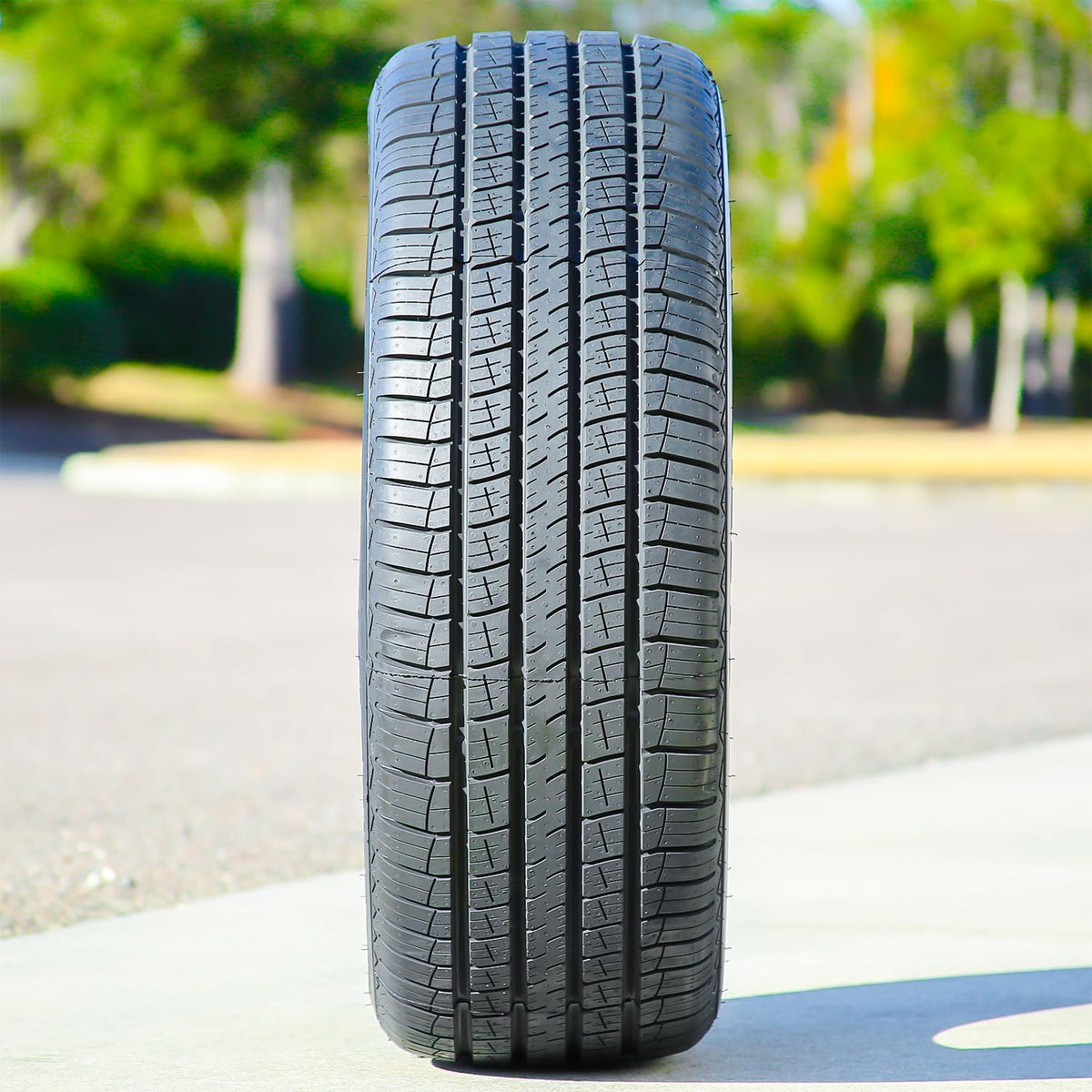 235/55R18 104V All Season XL Tire L5515